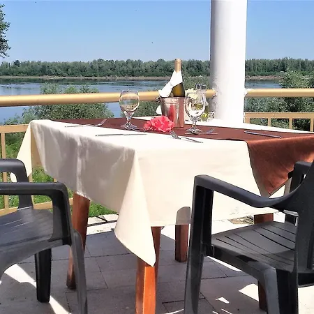 Hotel радецки град козлодуй *